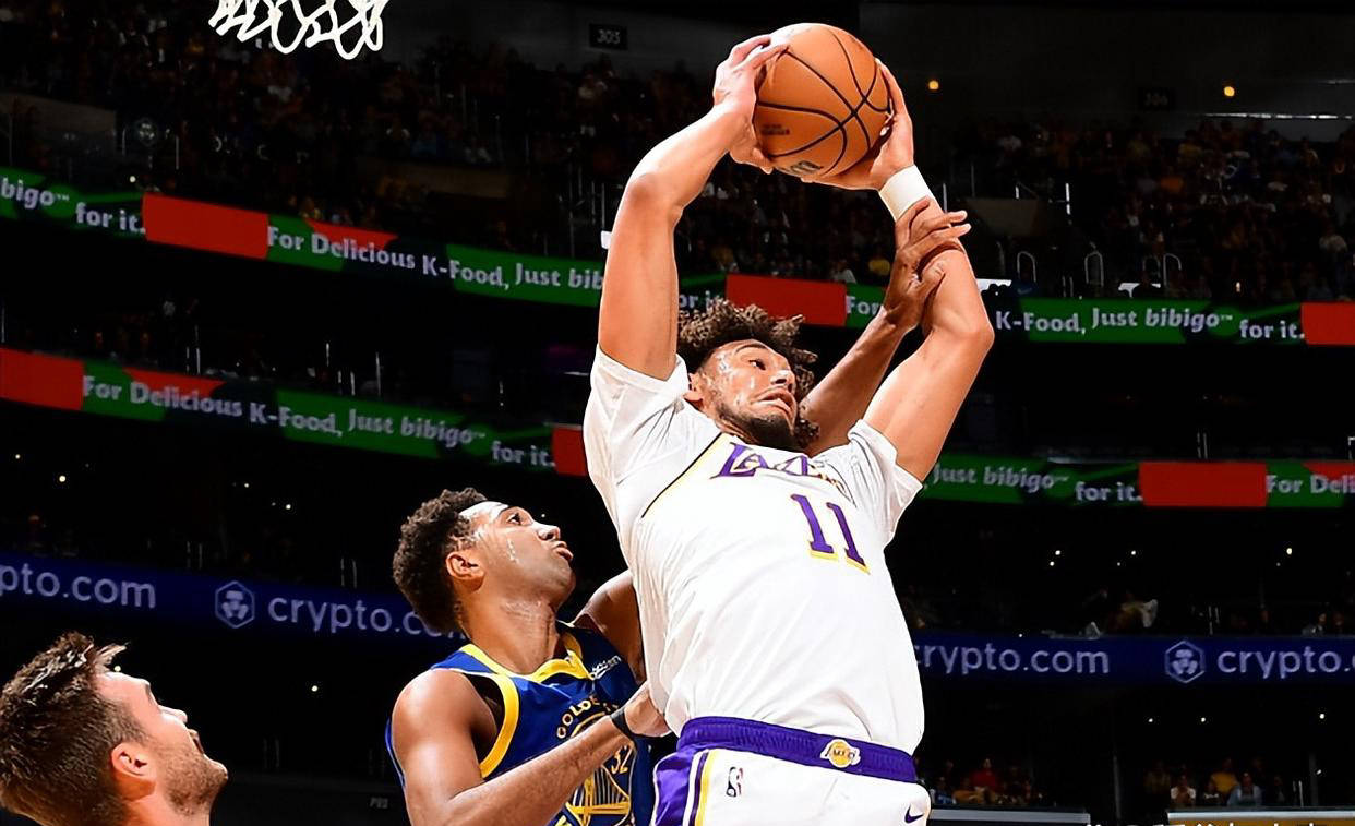 海斯在这场 海斯在这场