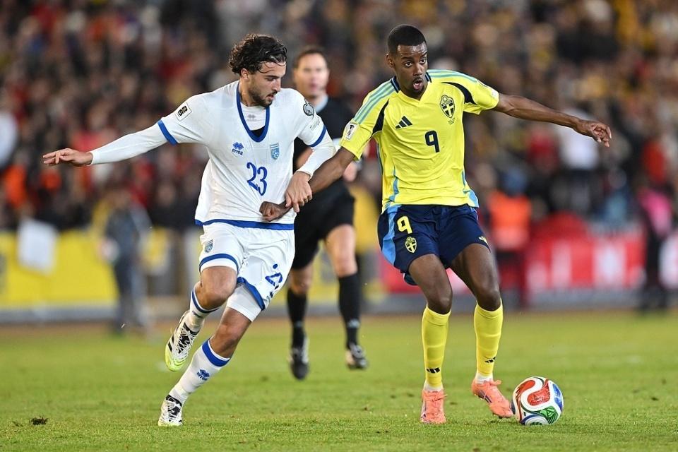 个成绩最好, 从而晋级世 个成绩最好, 从而晋级世