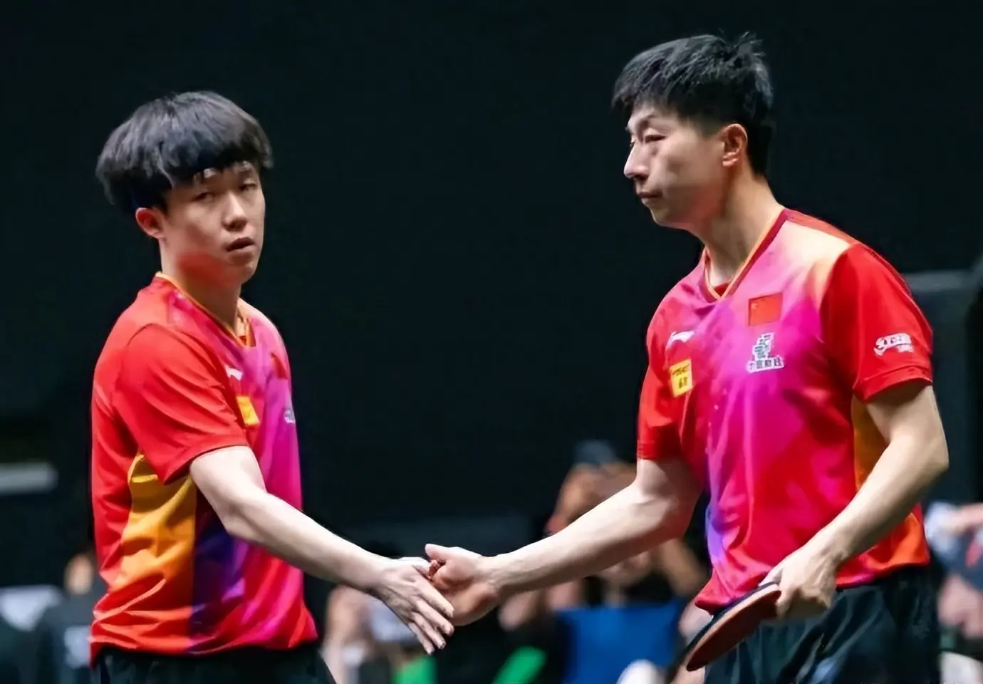 中国乒乓球, 了两人之间, 岁生日回王